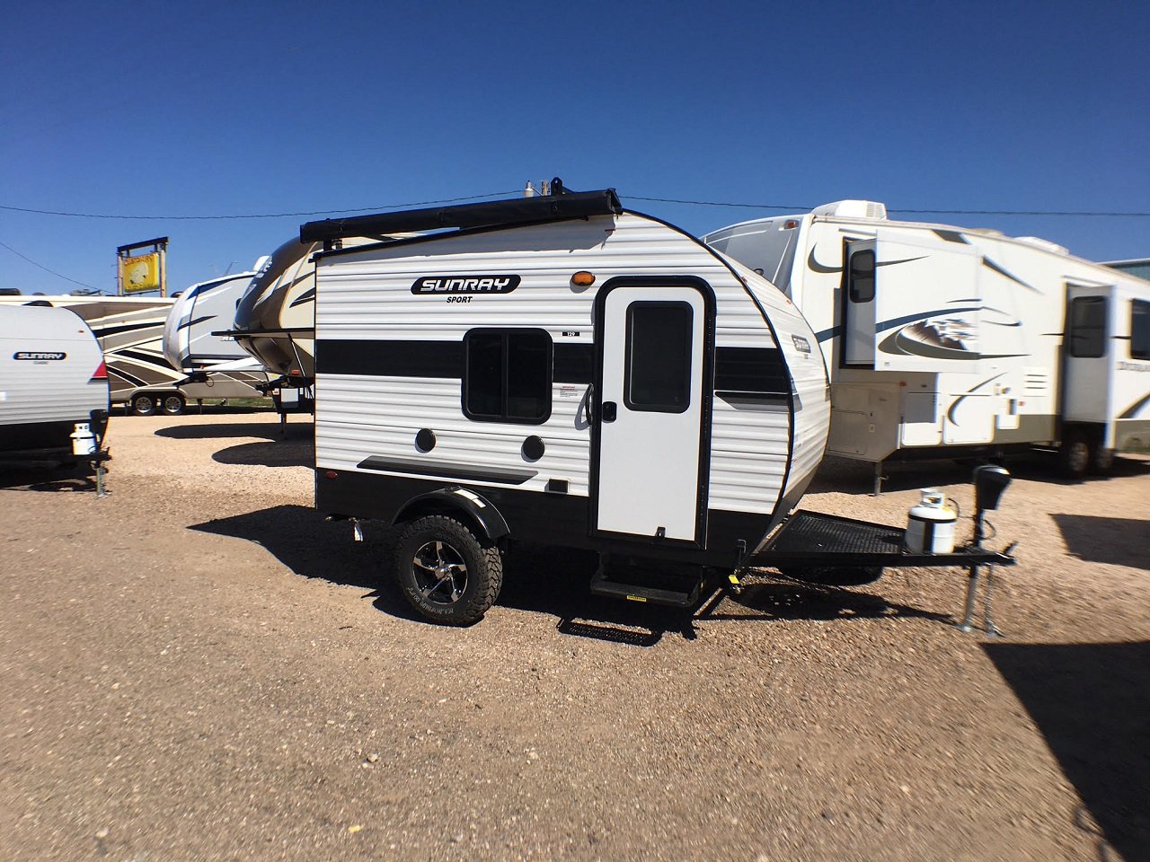 New RVs for Sale Amarillo, TX Custom RV Inc.