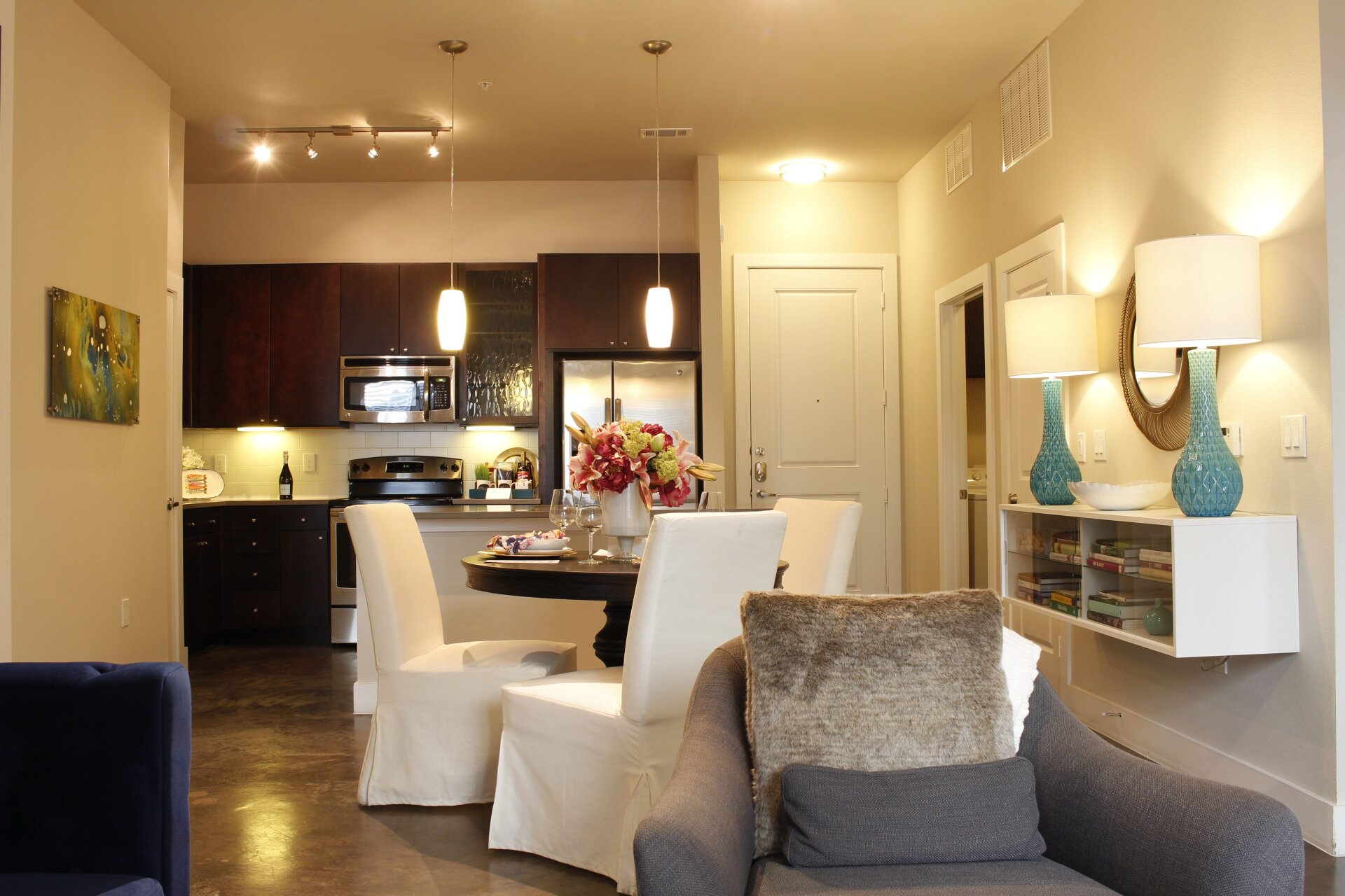 Macallan on Ross Apartments in Dallas, TX