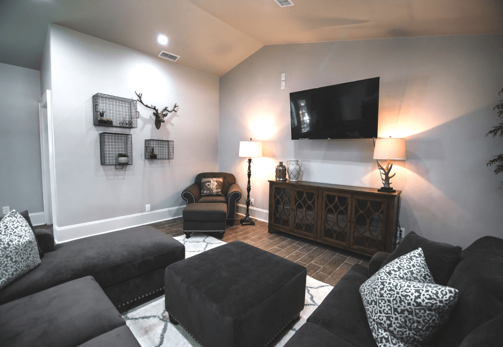 Home Bentwood Apartment Homes Lubbock, TX