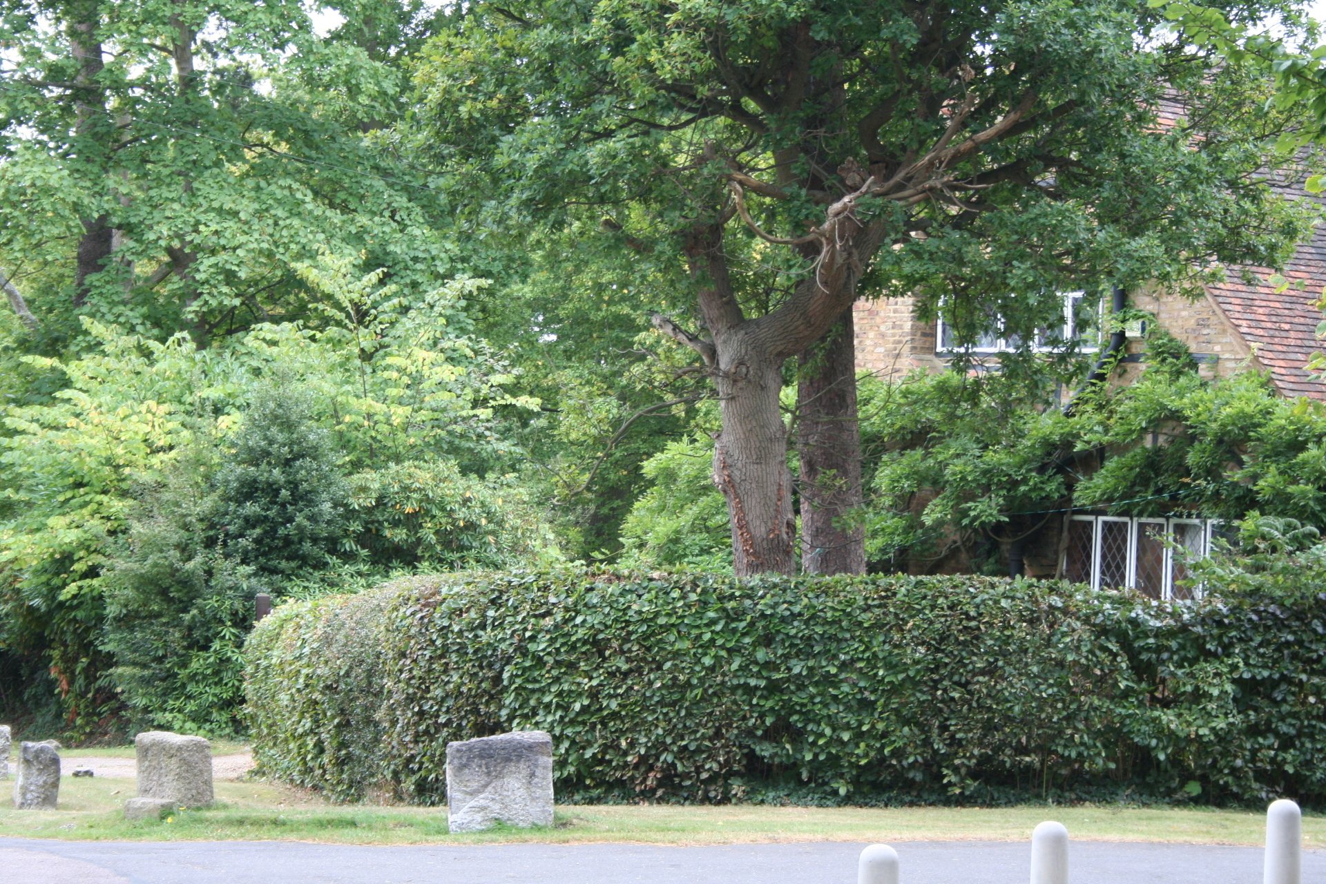 About Pinner Hill Residents Association