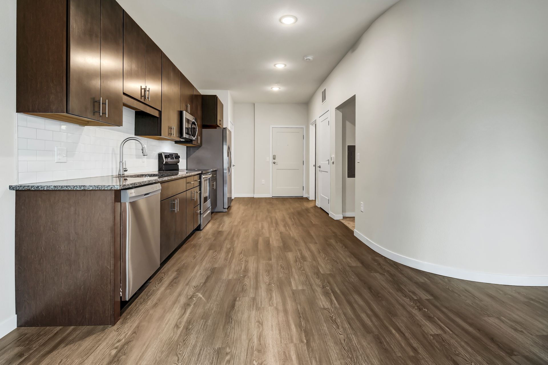 Apartment Gallery Quest Apartments, Rogers, MN