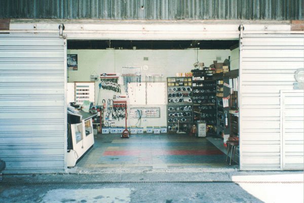 Gallery Gibbo's Auto Electrics & Air Conditioning Services