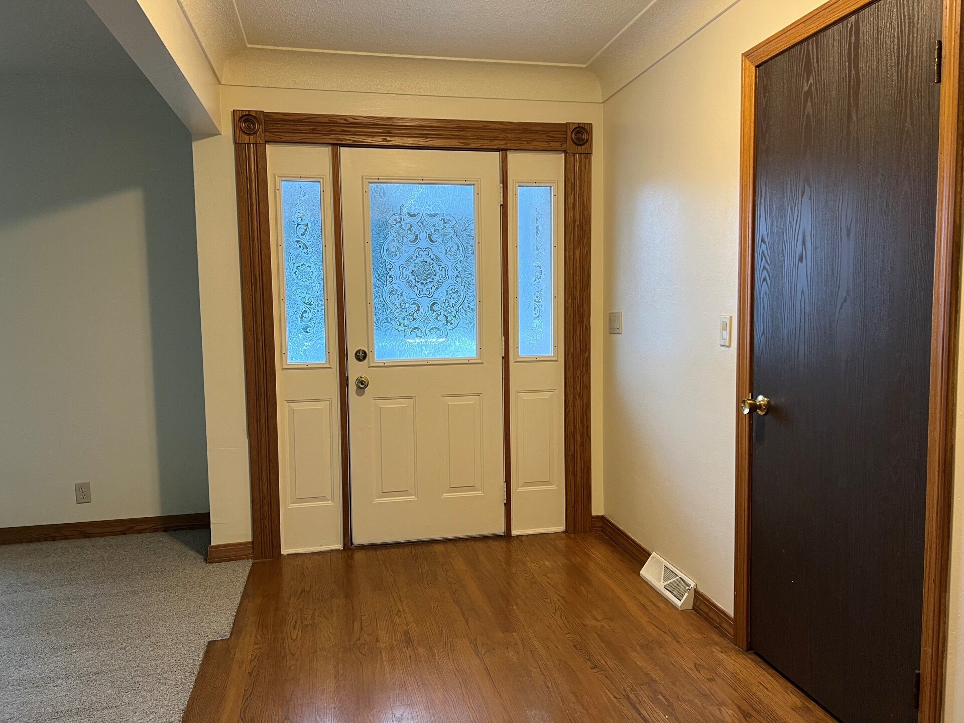 Photos of Falcon Square Apartments 712