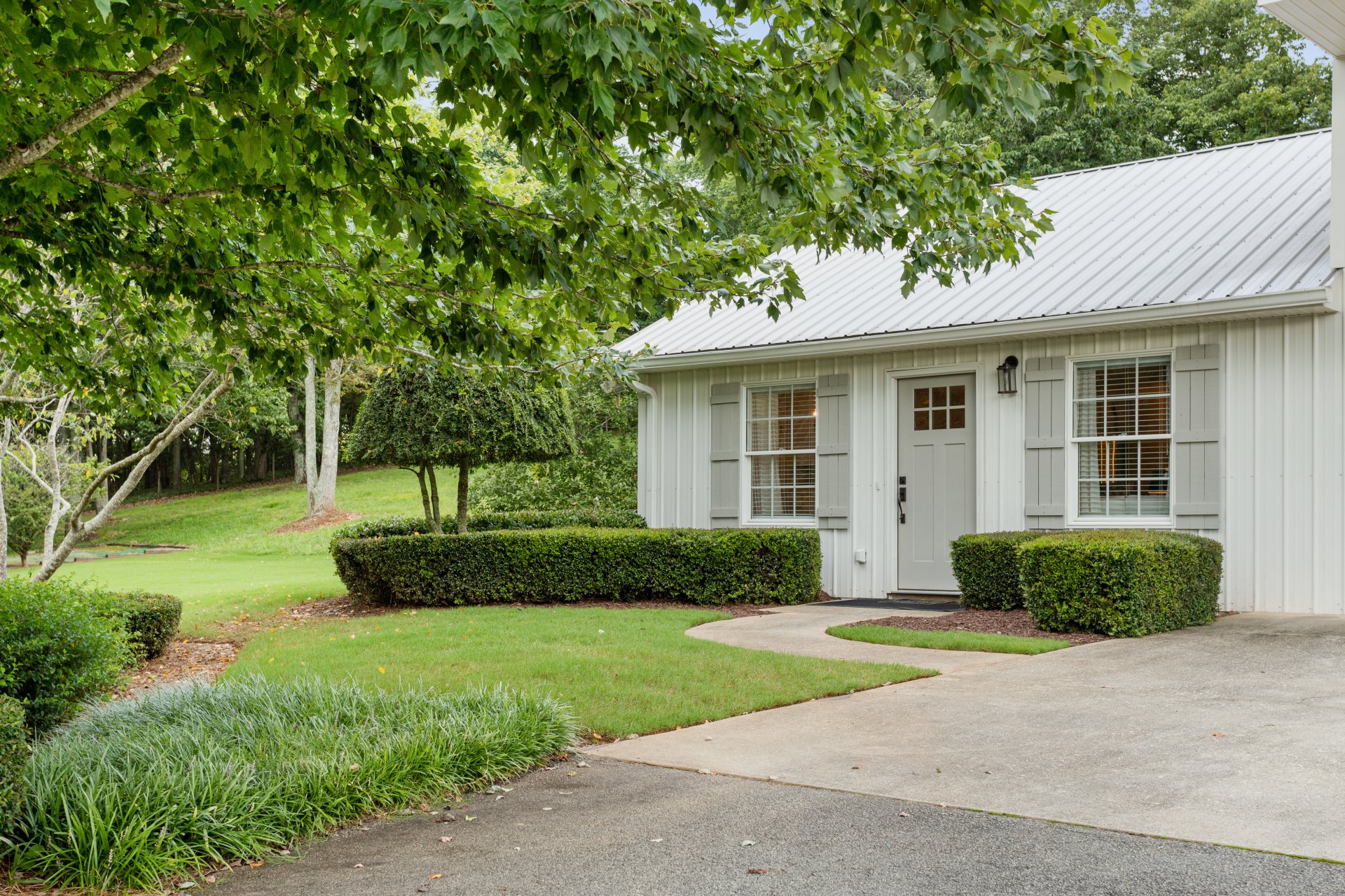 North Wedding White Laurel Estate