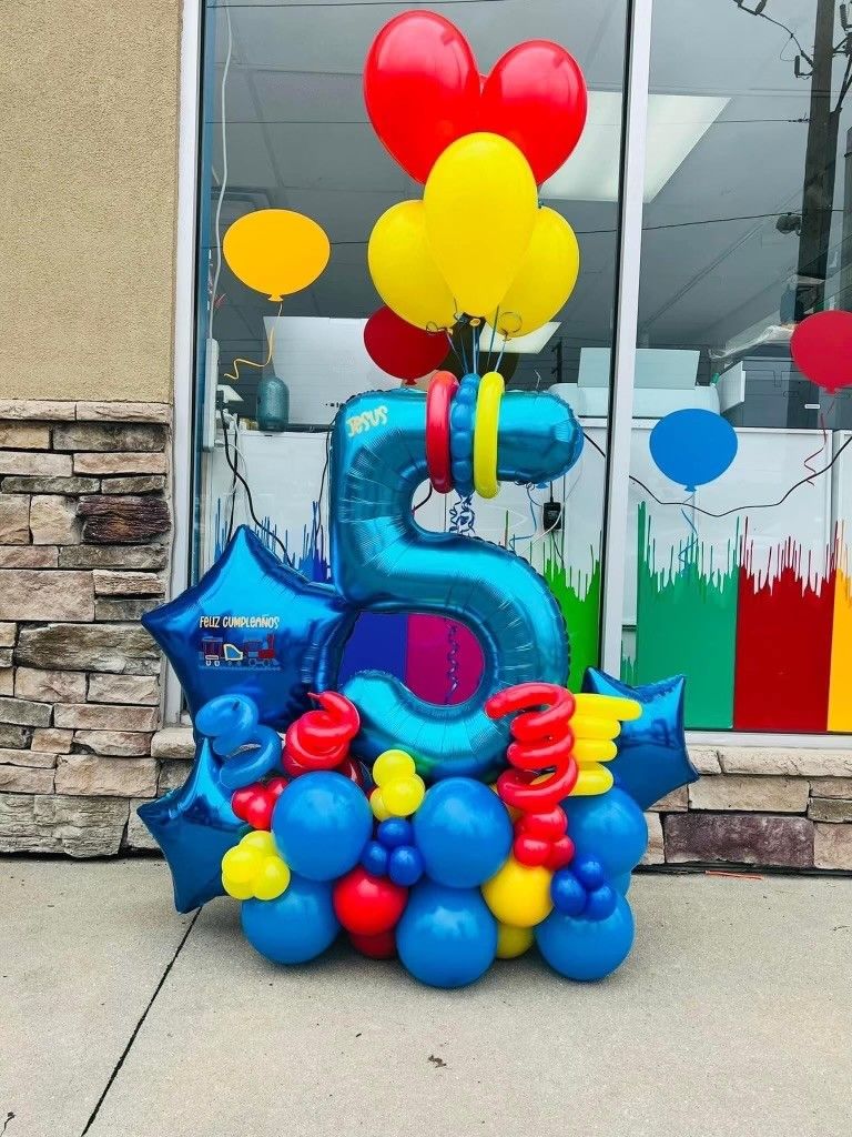 Custom Flower & Balloon Arrangements Pictures Avondale, PA