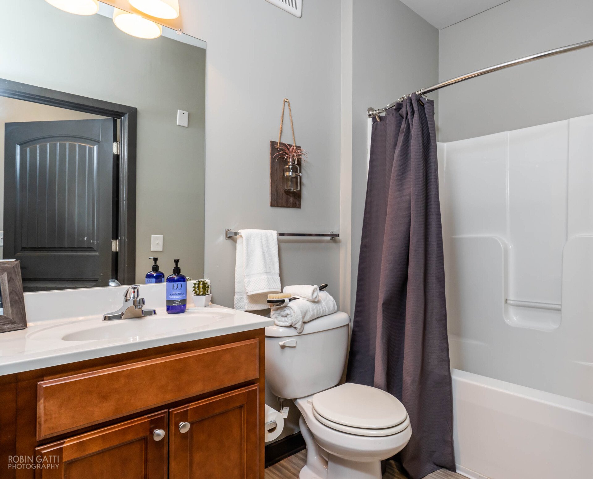 Home Station on McIntosh Apartments