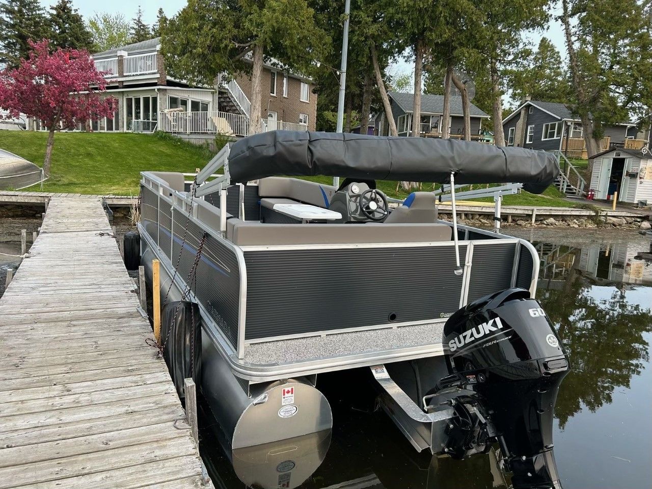 Boat Rentals Snug Harbour Cottage & Marina in Lindsay ON