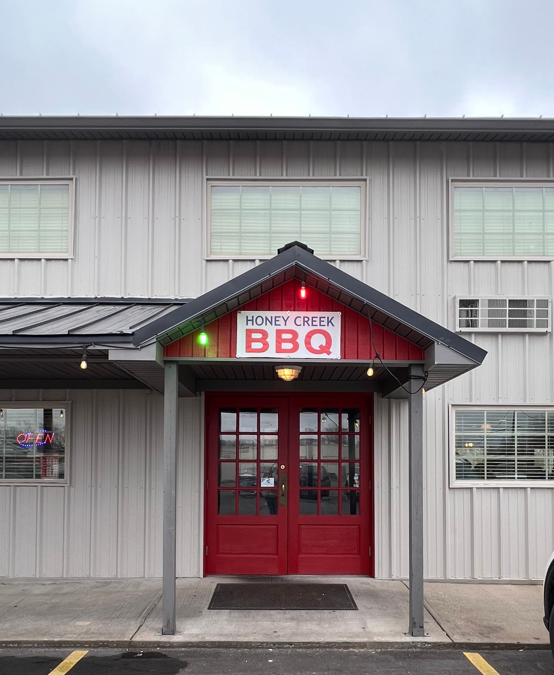 About Us Hilltop Inn & Suites Your Comfortable Stay in Grove, OK