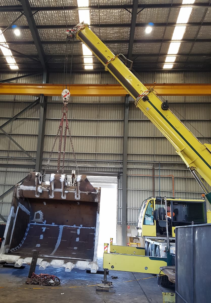 Labour Hire Mackay Crane Crew Statewide Lift & Shift