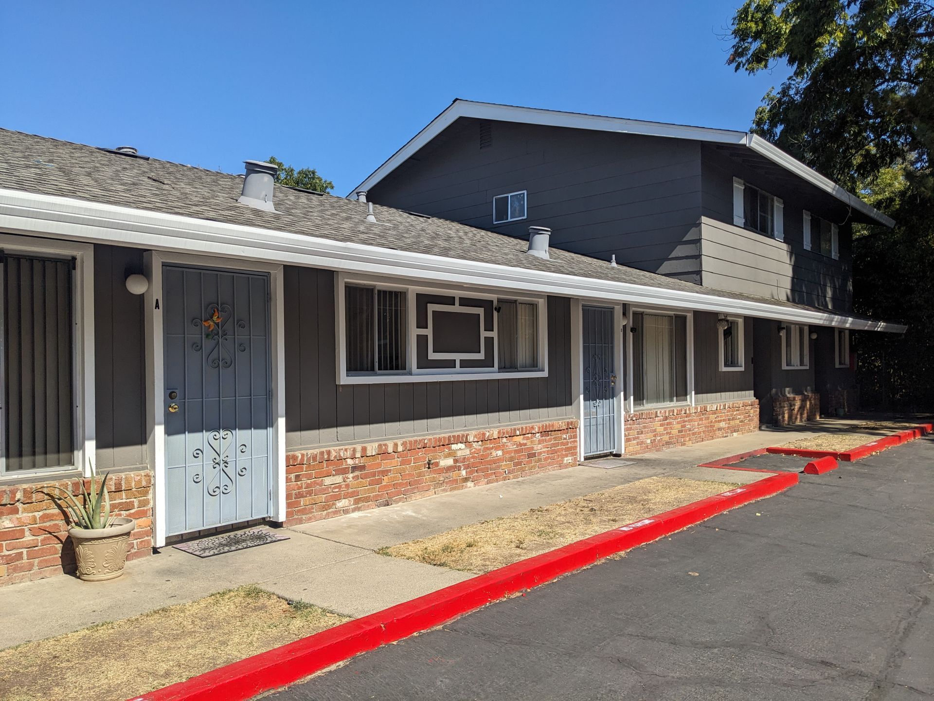 Walnut Oaks Apartments