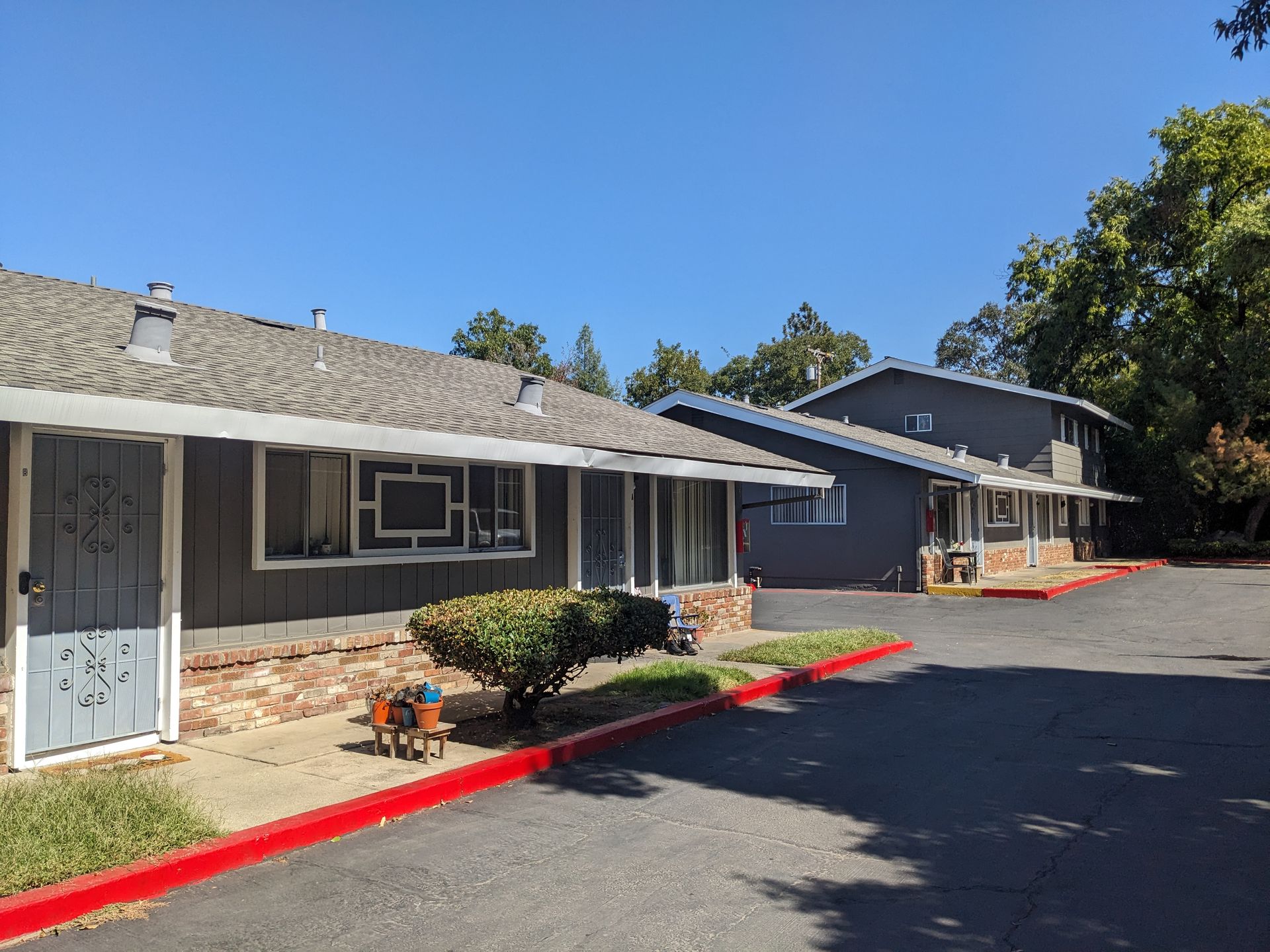 Walnut Oaks Apartments