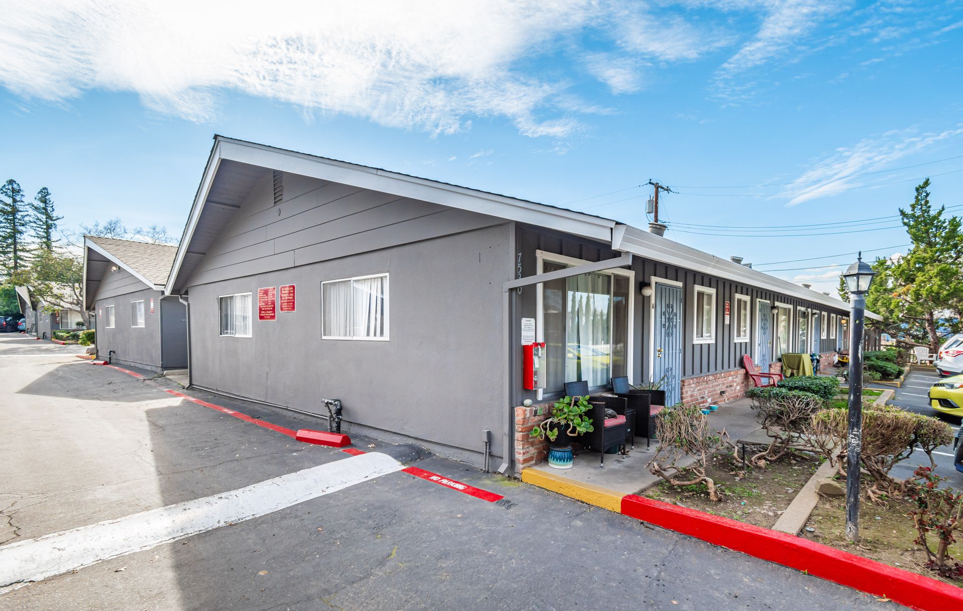 Walnut Oaks Apartments