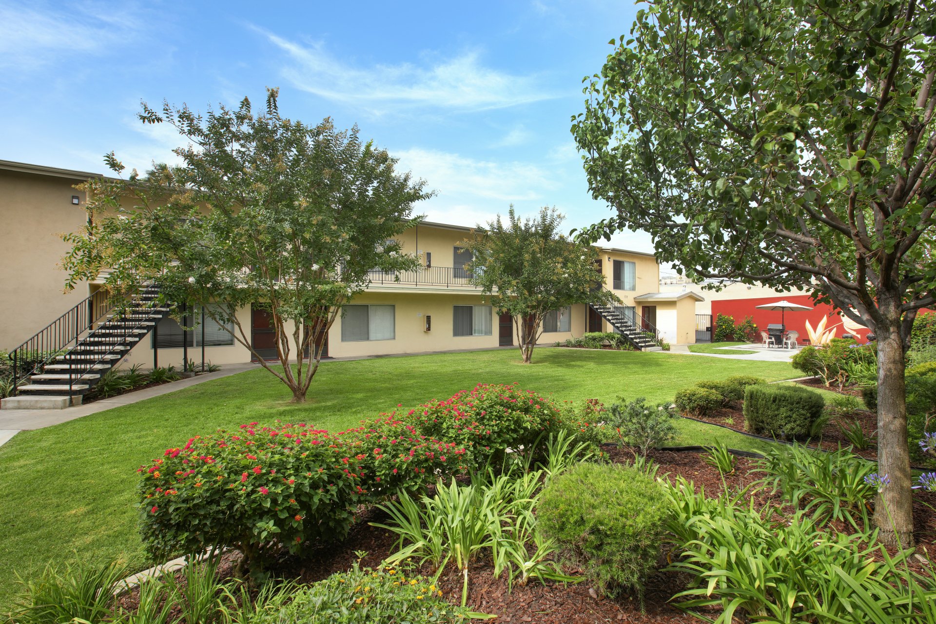 Chateau De Ville (Anaheim) Fusion Property ManagementFusion Property