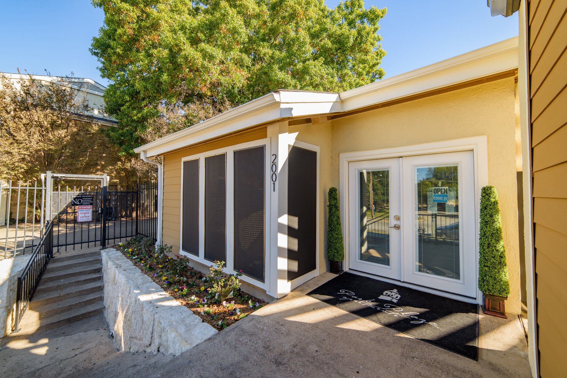 Home Park Plaza Apartments Fort Worth, TX