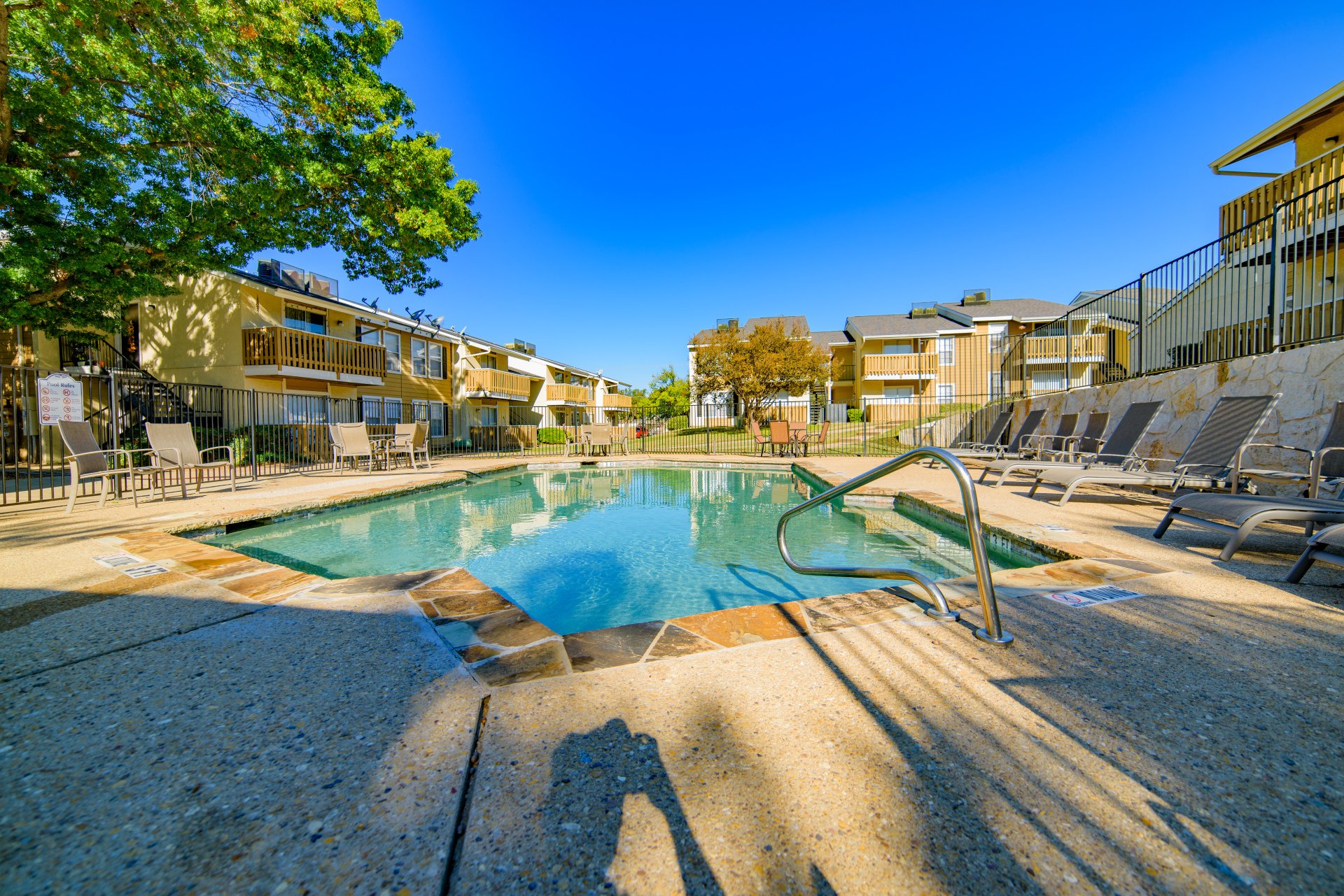 Home Park Plaza Apartments Fort Worth, TX