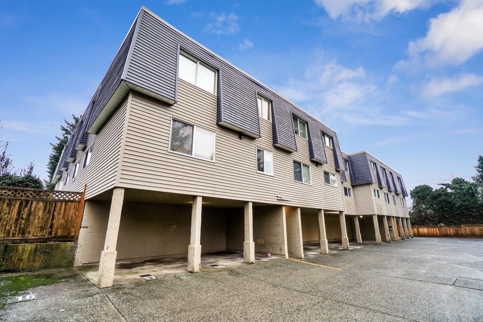 Alderwood Place Apartments Gallery