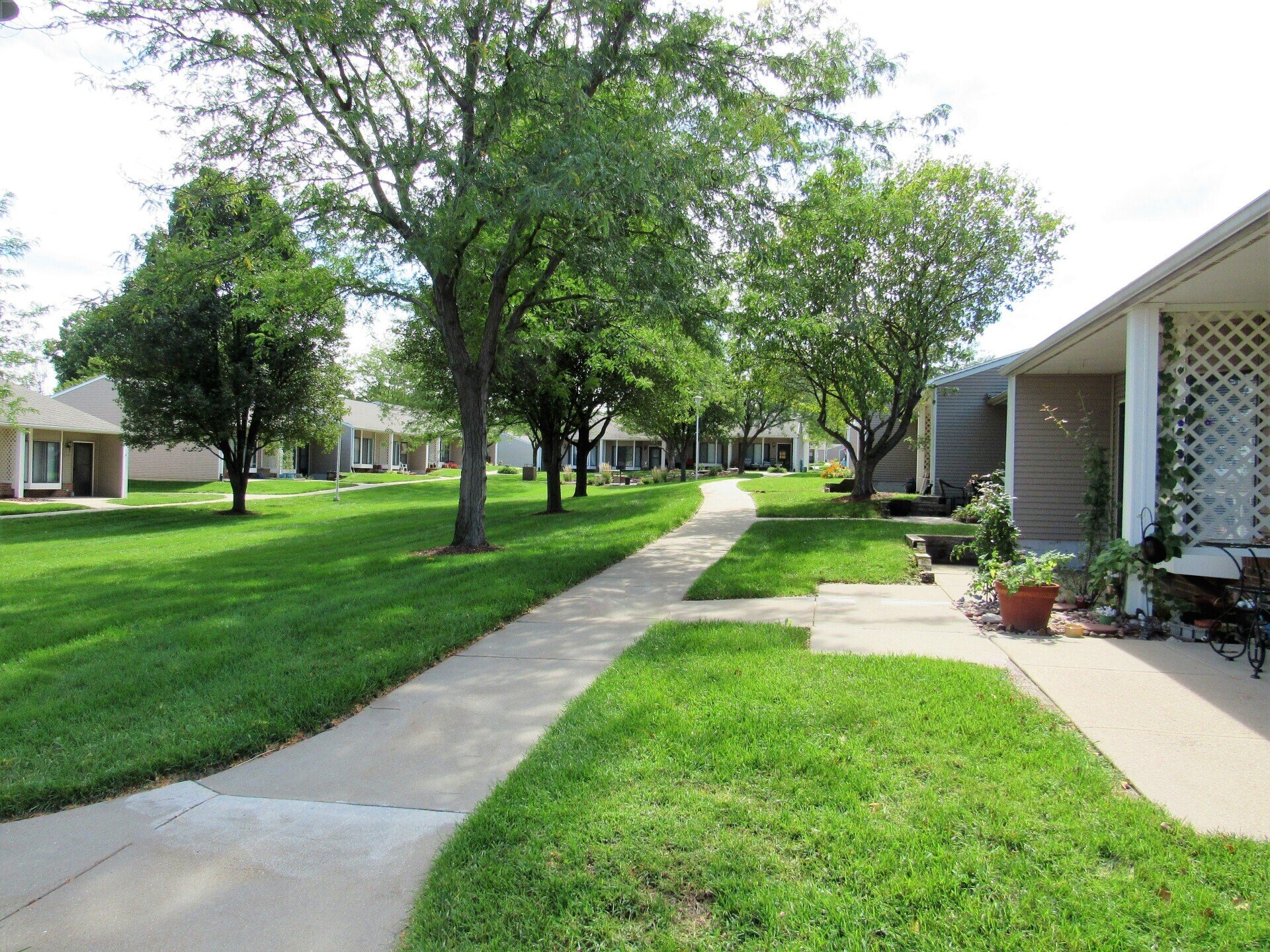 Ridgewood Heights TownhomeStyle Apartments for Rent in Omaha, NE