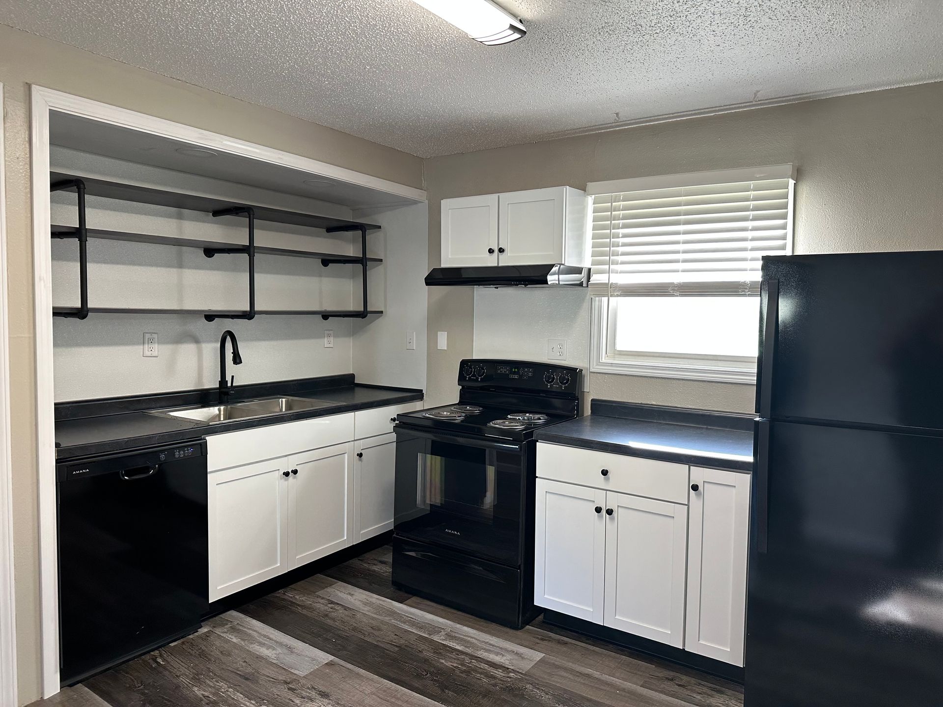 McCook Apartments North Sioux City J&M Real Estate