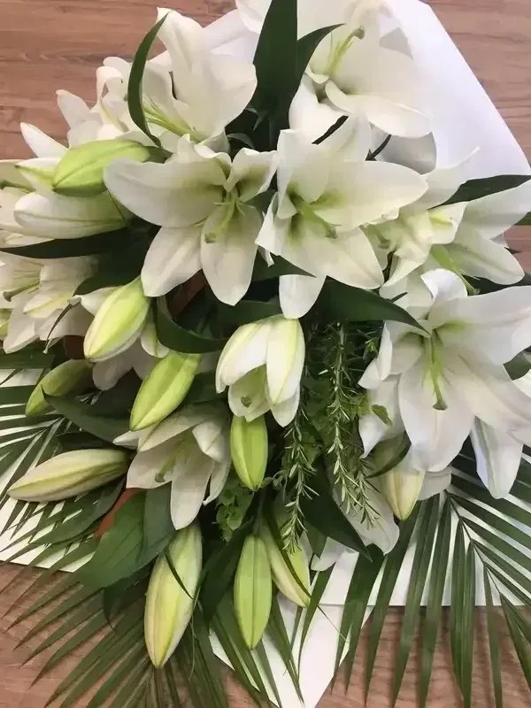 Easter sending flowers in Christchurch to celebrate