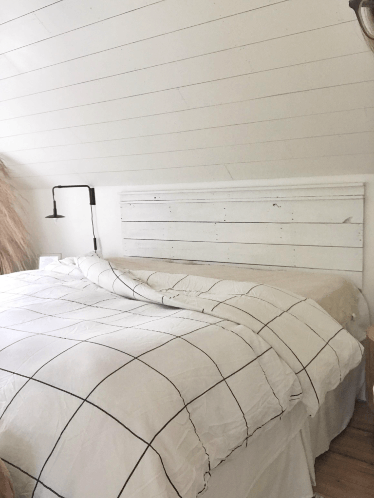 HOW TO MAKE A COZY LOOKING BED