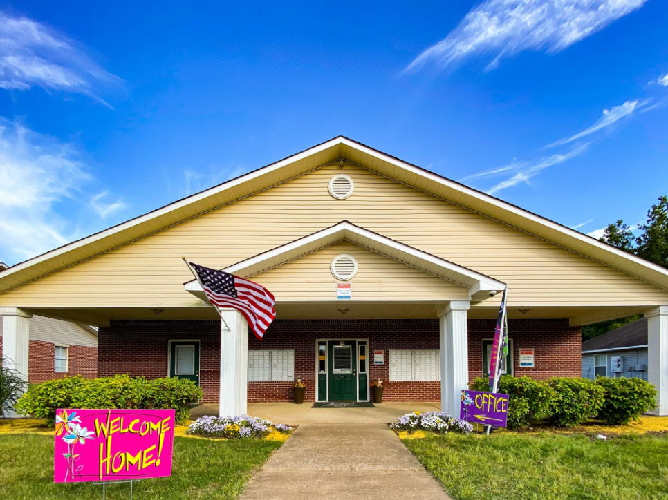 Home Greenview Estates Apartments Memphis Apartments