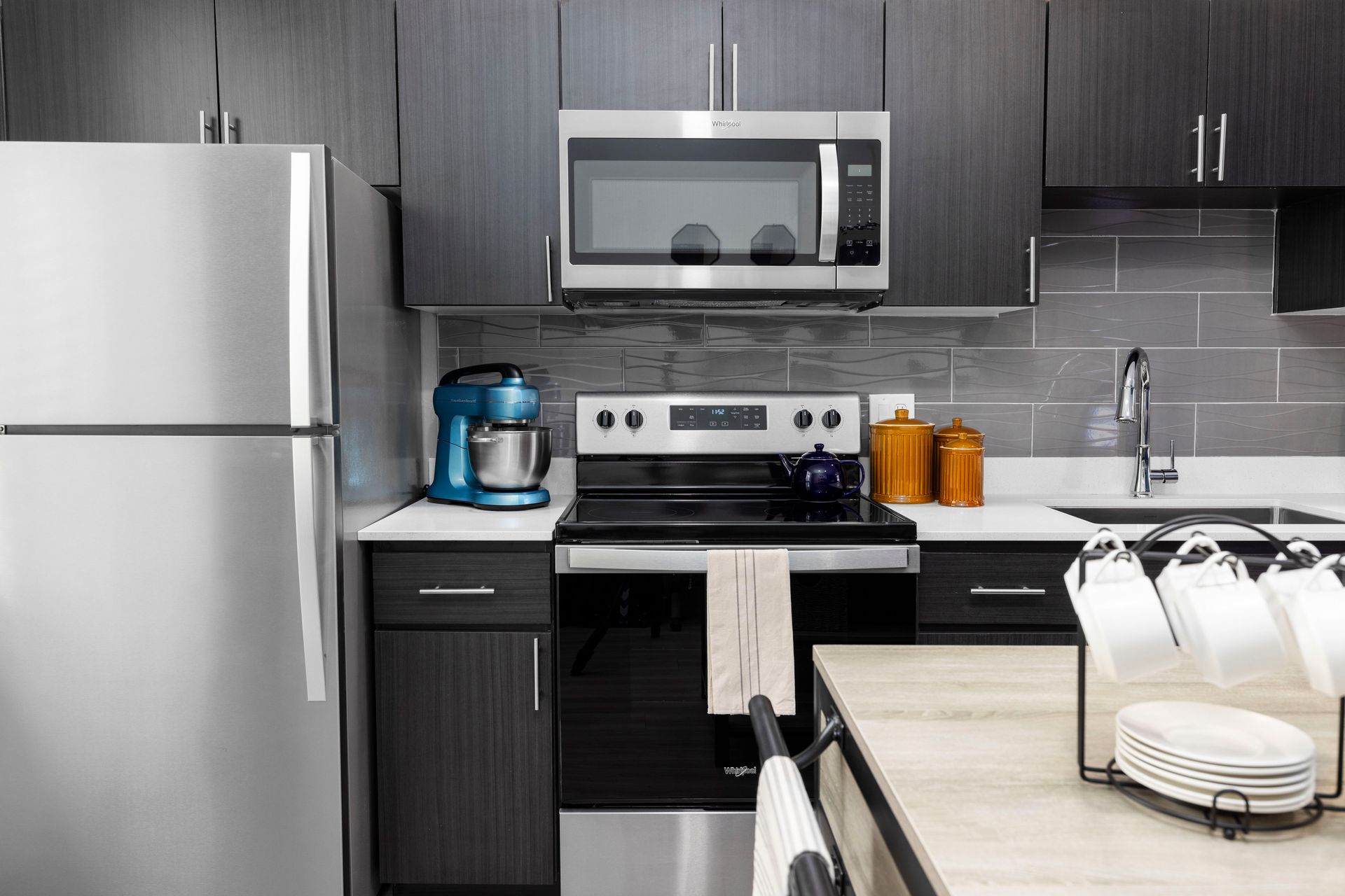 Gallery Apartments Near Tanger Outlets