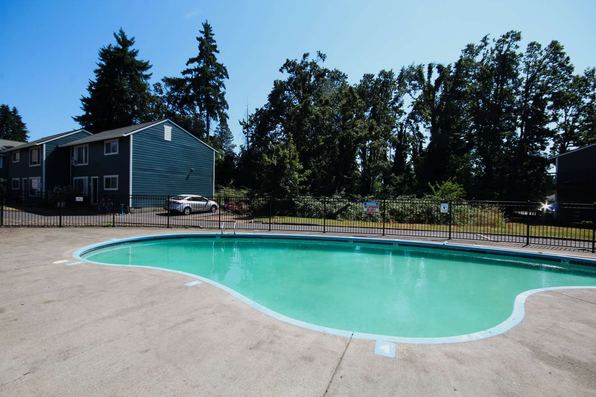 Photos View Echo Glen Apartments Interior and Exterior Images Online