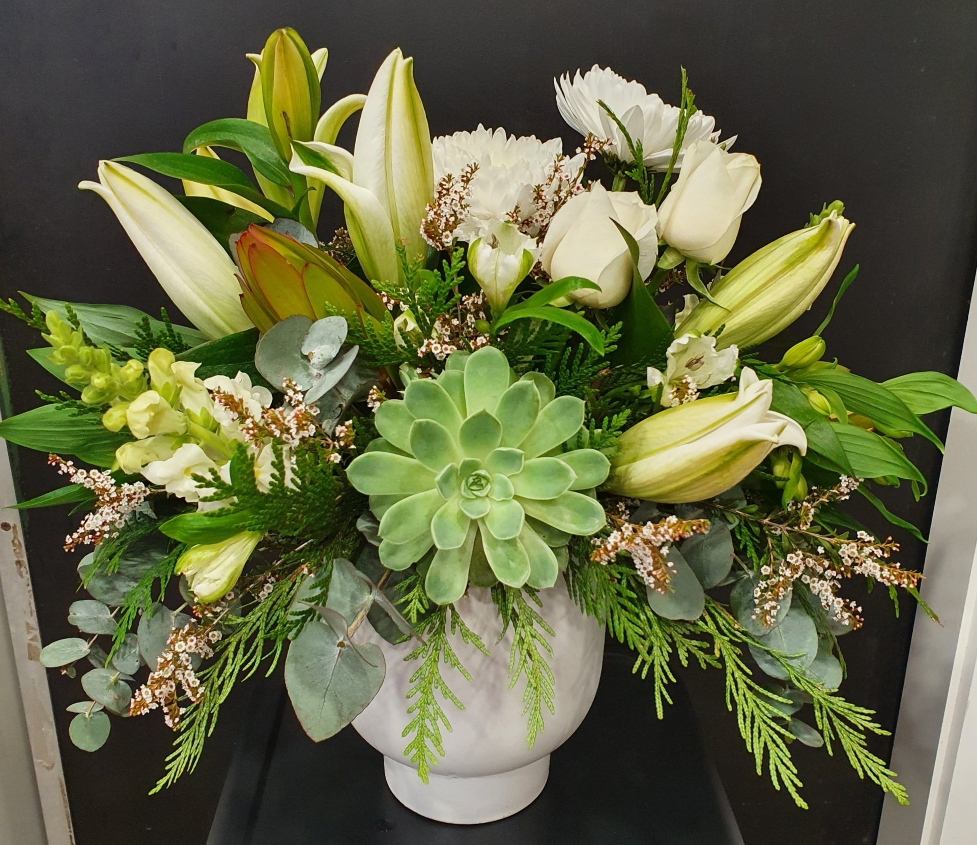 Flowers & Bouquets For Him Wynnum, QLD Wynnum Plaza Florist