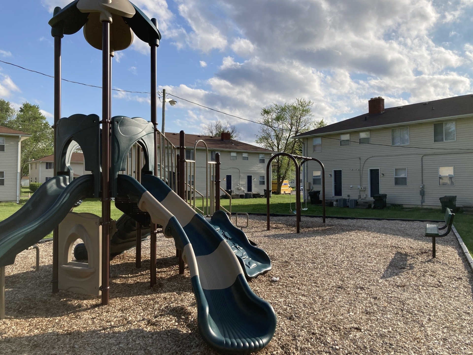 Colonial Manor Apartments JG² Companies Property Management in Indiana