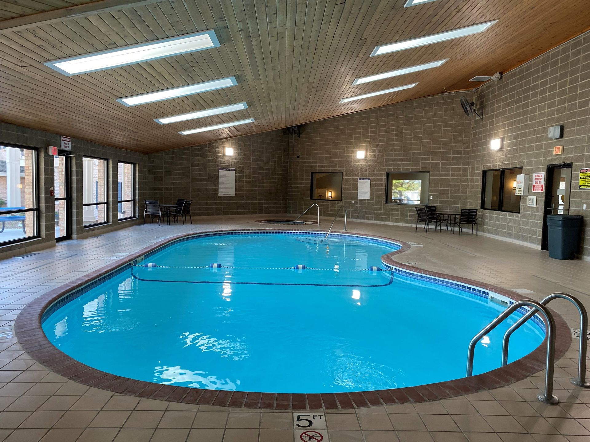 West Des Moines, Ia Cambridge Court Apartments