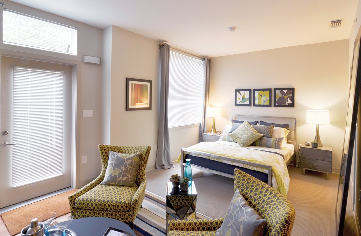 Home 1111 Stratford Apartments