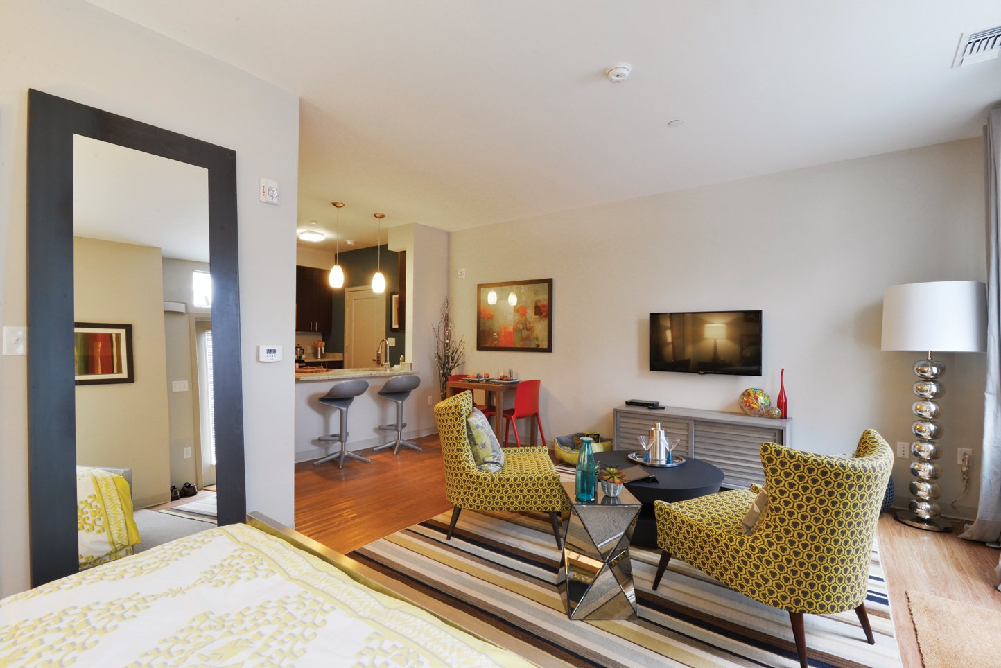 Home 1111 Stratford Apartments