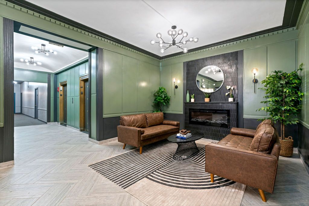 Amenities Granville Apartments Chicago, IL