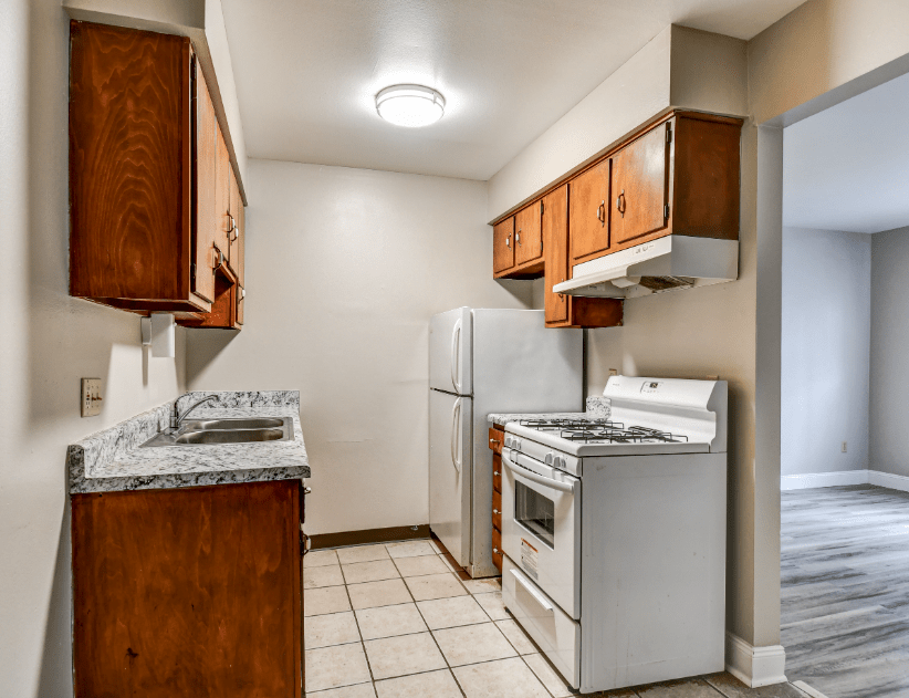 Pineview Apartments for Rent in Napoleon, Ohio
