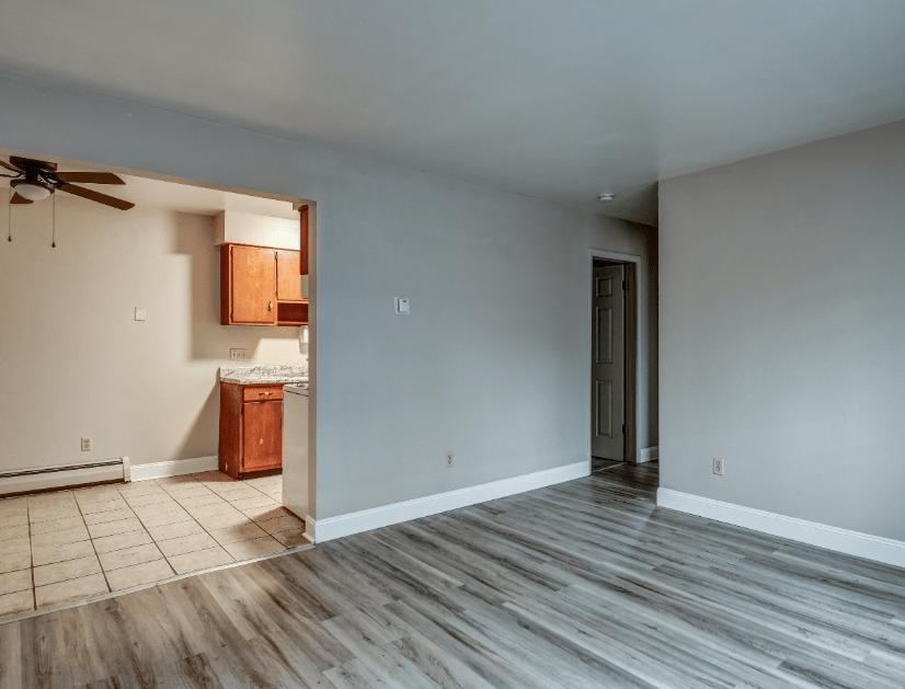 Pineview Apartments for Rent in Napoleon, Ohio