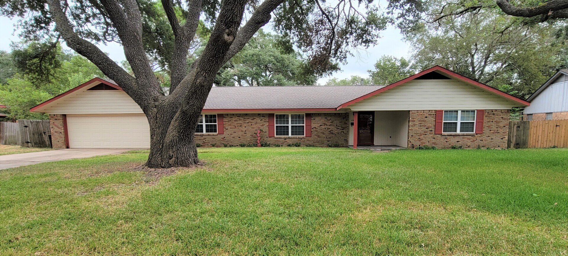 Residential Property Rockdale, TX Carol Matous Jim Currey Realty