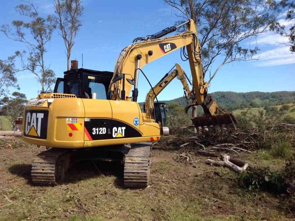 Earthmoving in Wingham S M & A J Gilbert Earthmoving