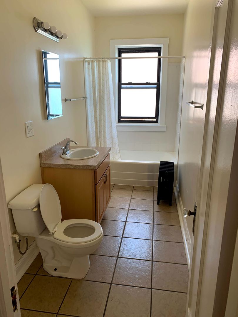 Howard Beach Apartments Chicago Il