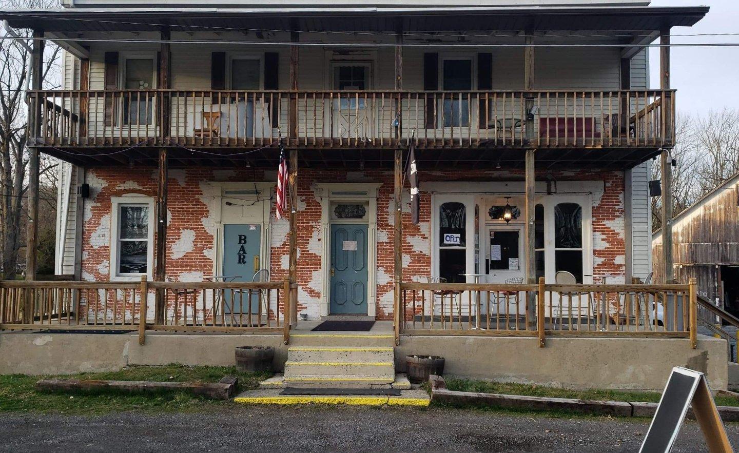 Best Station Hotel Bar Restaurant