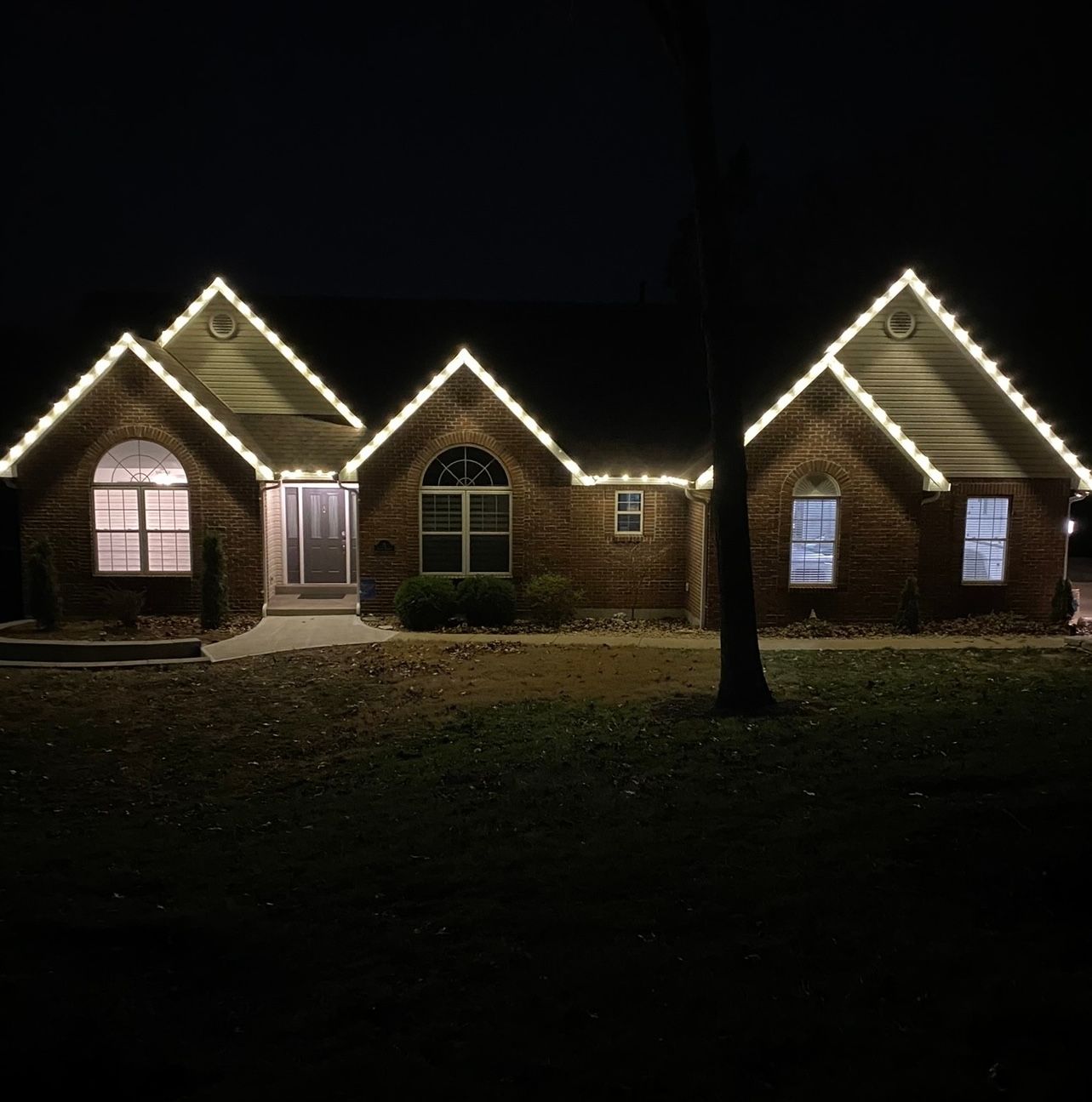 Christmas Light Hanging in Festus