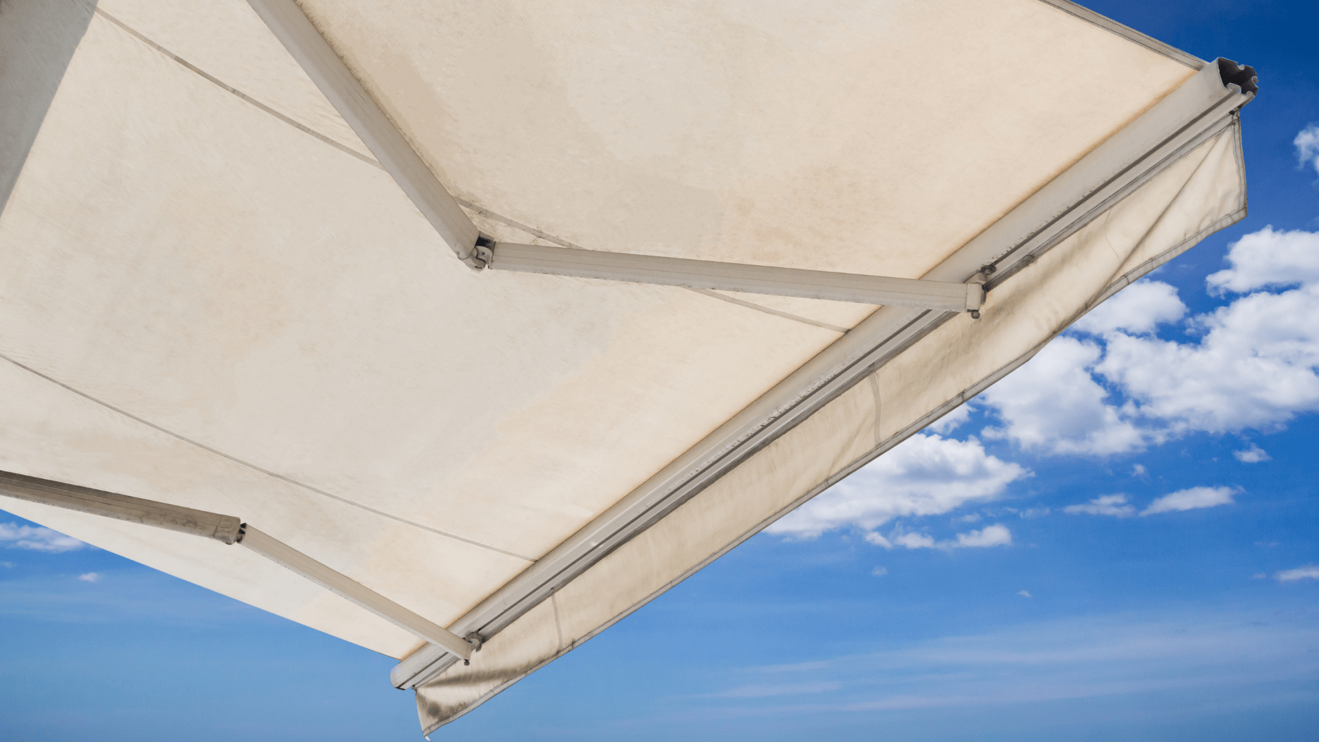 Motorized Patio Awnings Fountain Valley, CA 8005040385