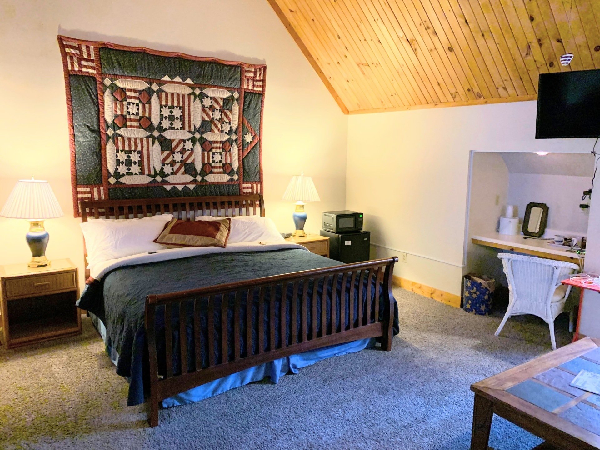 Contact Morning Glory Inn Bed & Breakfast Slaty Fork,WV