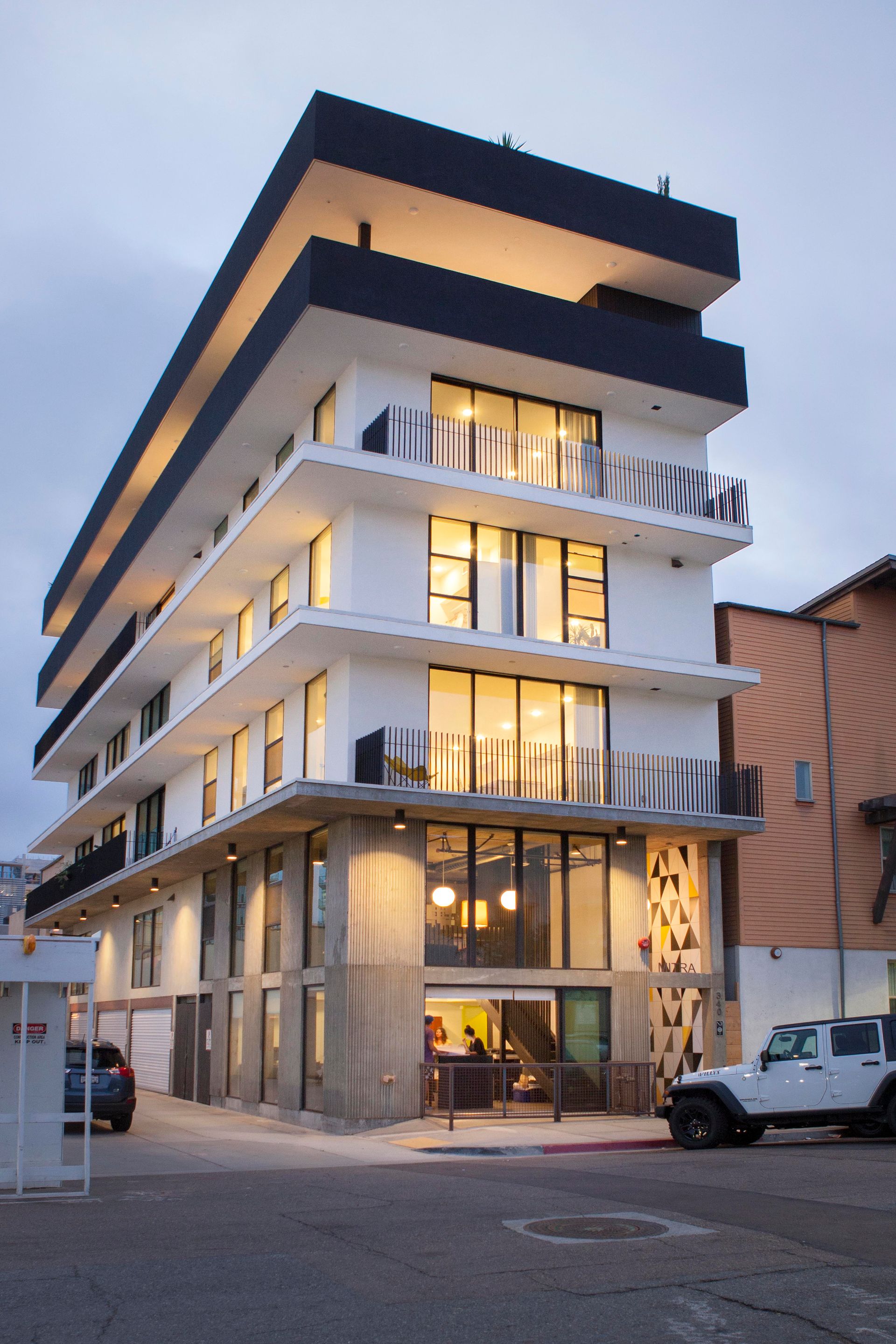 Home Nakhshab Communities CA