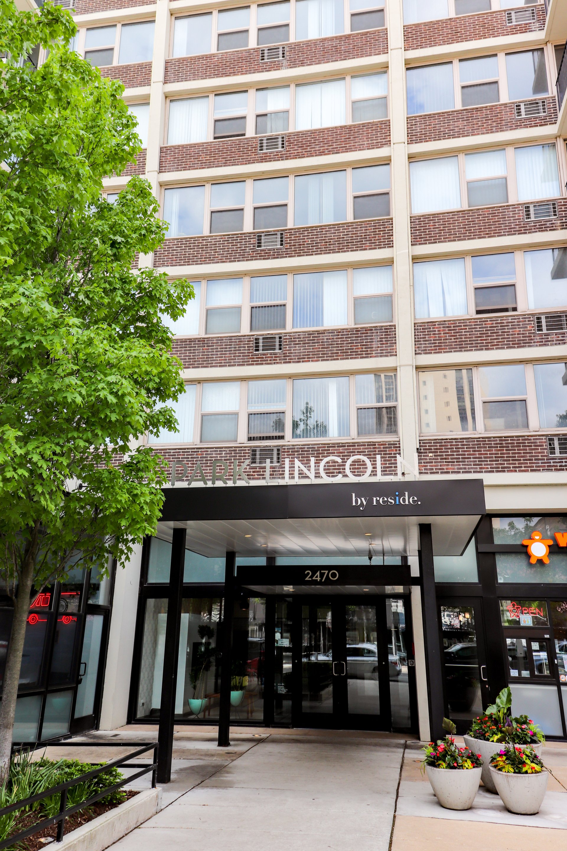 Gallery Park Lincoln by Reside Lincoln Park Apts