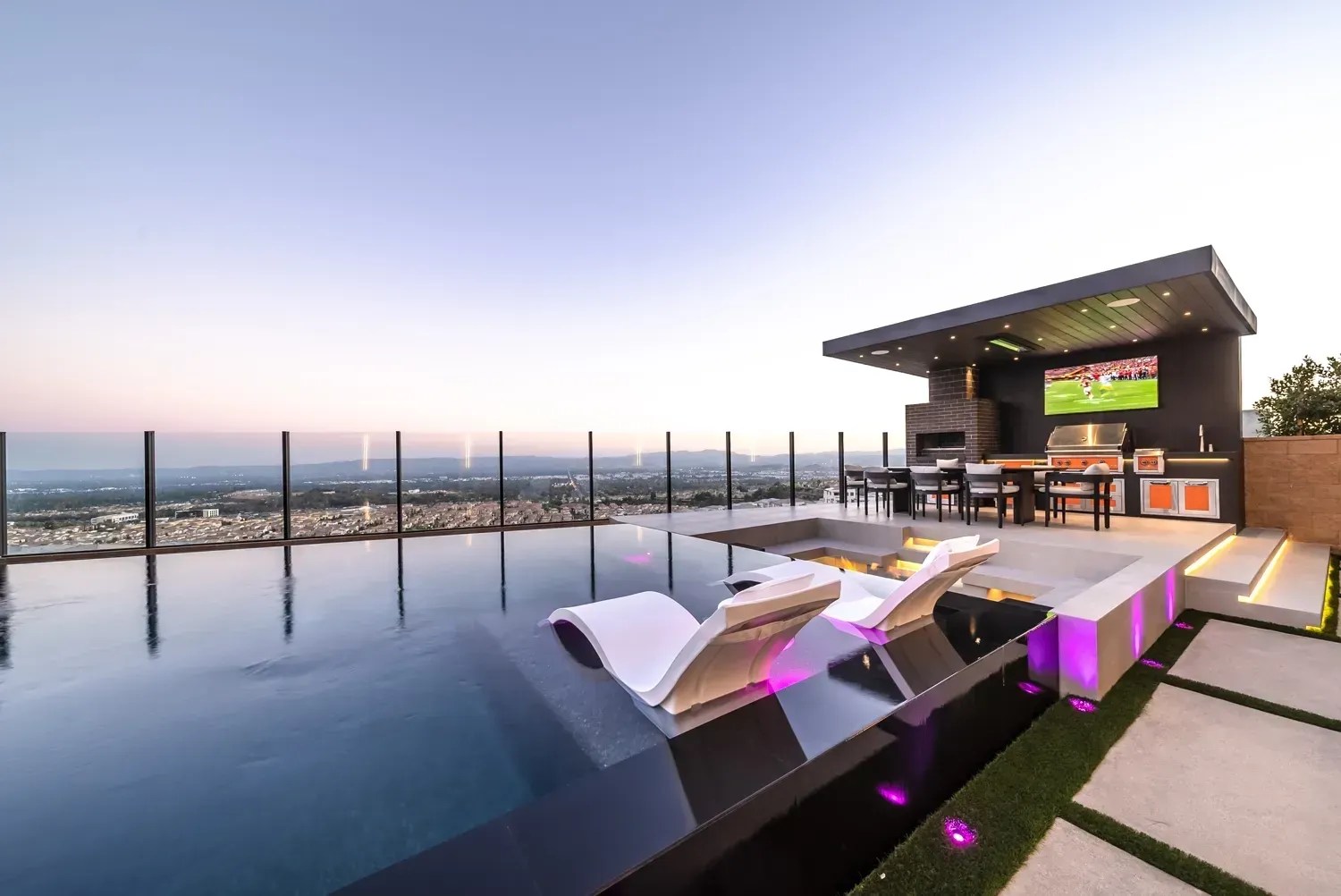 Corona Del Mar's Luxury Pool Builder Westmod