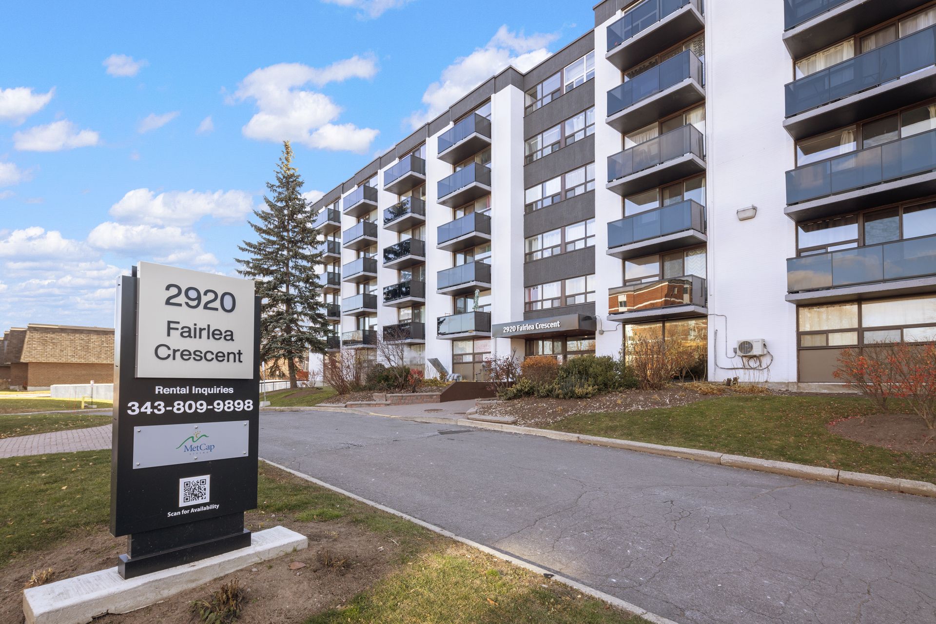 Fully Renovated Spacious Suites Gallery 2920 Fairlea Crescent