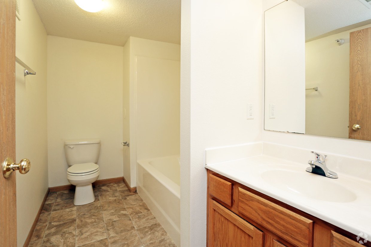 The Sycamore Apartments AM Management