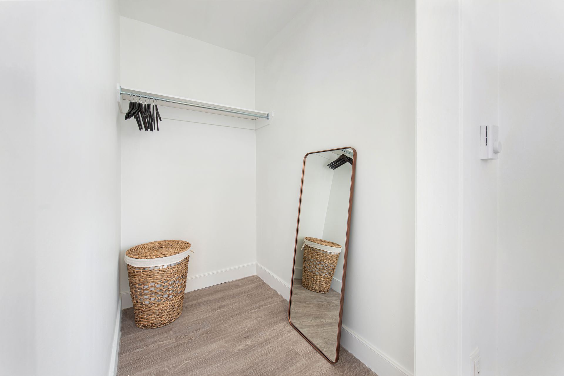 Gallery 5 Glenavon Road Group Inc.