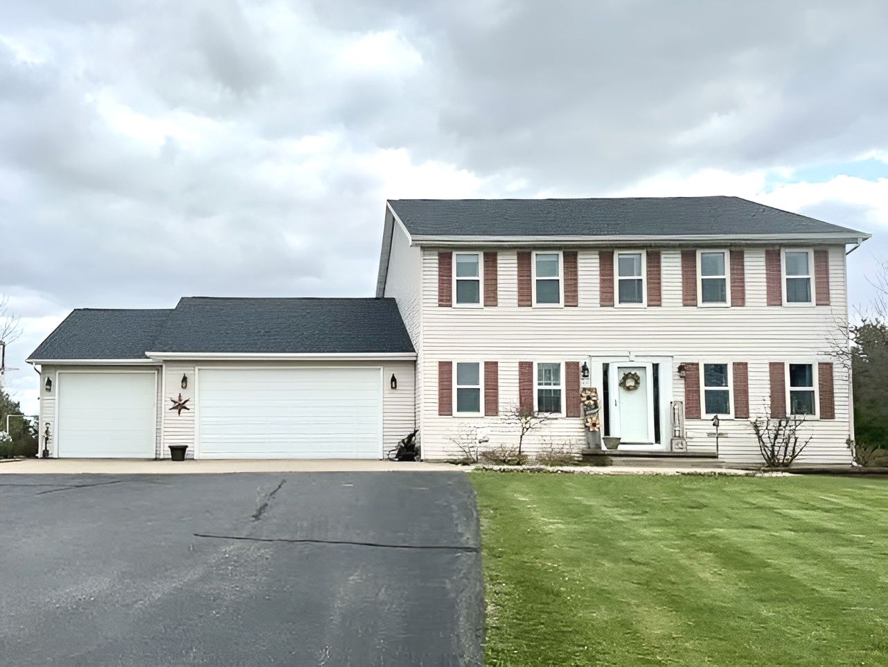 Completed Projects Gallery Weyauwega, WI Hail Damage