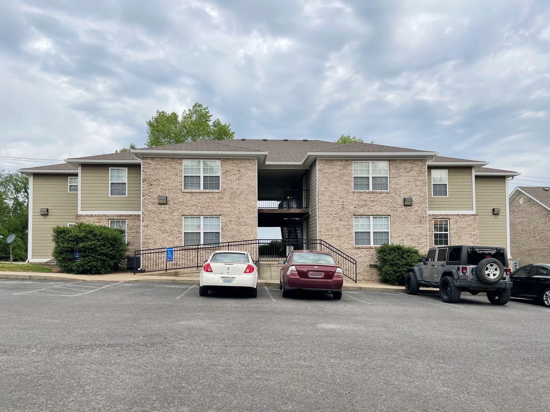 415 & 429 Upper Stone Apartments